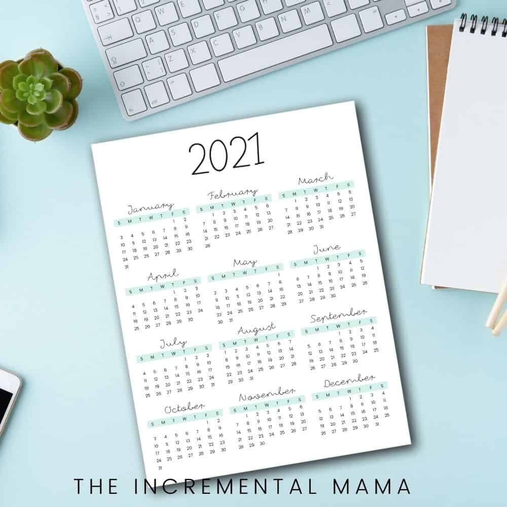 2021 calendar printable on desk